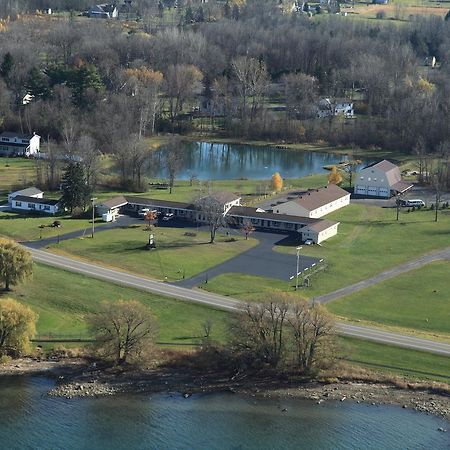 Lakeview Motel & Apartments Massena Exterior photo